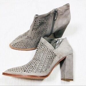 🔥 Vince Camuto Lorva gray suede booties sz9 new